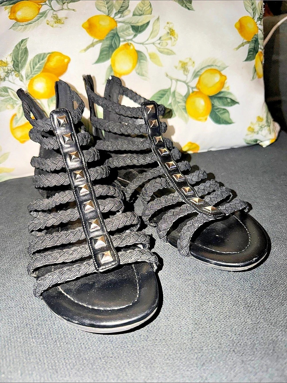 Marc Fisher Papita Flat Gladiator Sandals Black size 7